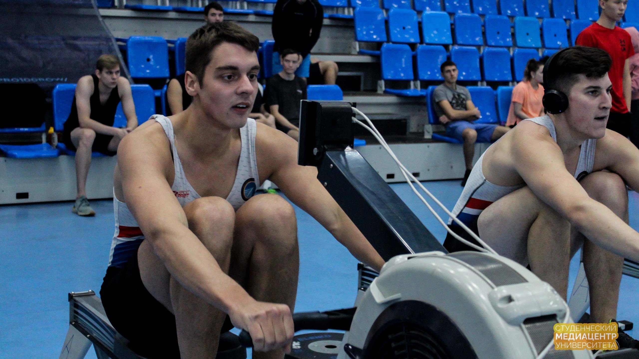 Краснодар спорт и туризм университет спорта. Спорт 18. Александр Кивелев велосипедист. Велосипедист Александр Харитонов.