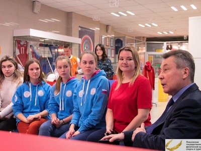 Встреча ректора Академии с волонтерами Универсиады-2019 / Фото Ринас Шириев