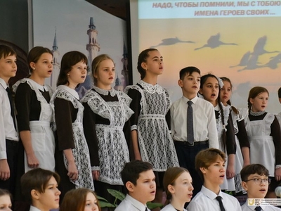 Мероприятие ко Дню защитника Отечества в гимназии №139 / Фото: Павел Железняк