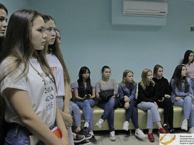 Встреча первокурсников в общежитии, в 29-м и 30-м домах / Фото Аделя Саитова 
