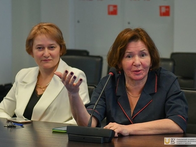 Вручение дипломов магистрантам института заочного образования / Фото: Павел Железняк