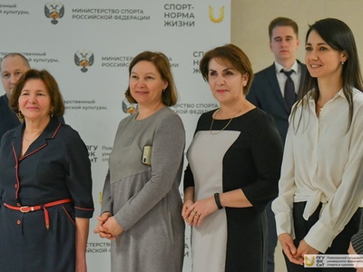 Вручение дипломов магистрантам института заочного образования / Фото: Павел Железняк