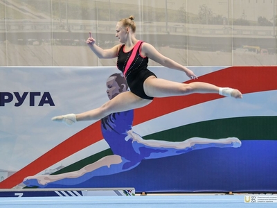 Чемпионат ПФО по спортивной гимнастике среди женщин. Открытие / Фото: Павел Железняк