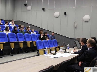 Встреча студентов Поволжской академии с начальником отдела по молодежной политике, спорту и туризму Рыбно-Слободского района Алмазом Мухаметшиным/Фото Сергей Козин