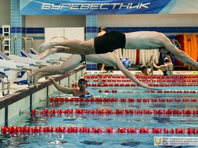 Здоровая среда 4.0: Спартакиада на Кубок ректора по плаванию среди ППС / Фото: Павел Железняк