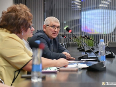 Круглый стол и работа по секциям Всероссийской конференции «Доминанты психолого-педагогического мастерства» / Фото: Валерия Майнагашева, Амалия Рязанская, Павел Железняк