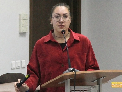 Круглый стол и работа по секциям Всероссийской конференции «Доминанты психолого-педагогического мастерства» / Фото: Валерия Майнагашева, Амалия Рязанская, Павел Железняк