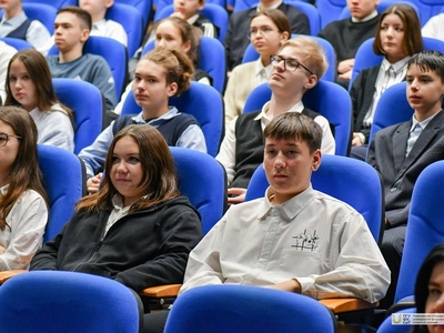 Экскурсия по УЛК 9-классников средней школы №89 Казани / Фото: Павел Железняк