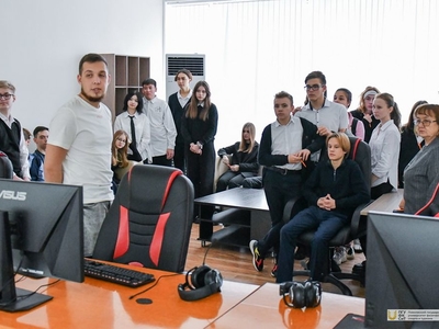 Экскурсия по УЛК 9-классников средней школы №89 Казани / Фото: Павел Железняк