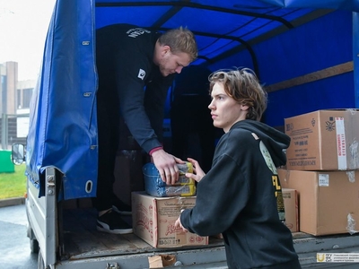 Отправка гуманитарной помощи военнослужащим / Фото: Павел Железняк
