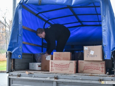 Отправка гуманитарной помощи военнослужащим / Фото: Павел Железняк