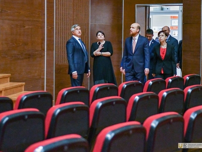 Билял Эрдоган с турецкой делегацией посетил Университет / Фото: Павел Железняк