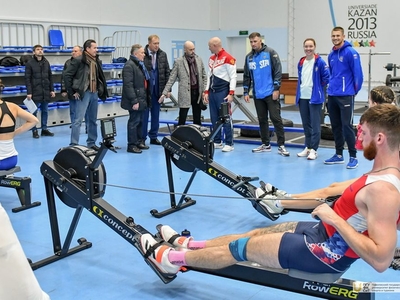 Азат Кадыров ознакомился с ходом ремонтных работ на объектах университета / Фото: Павел Железняк