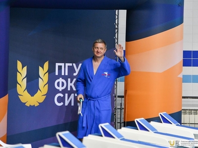 Открытие Всероссийских соревнований по плаванию на Кубок ректора Поволжского университета / Фото: Павел Железняк