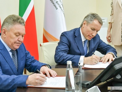 Подписание соглашения с Всероссийской федерацией армрестлинга / Фото: Павел Железняк