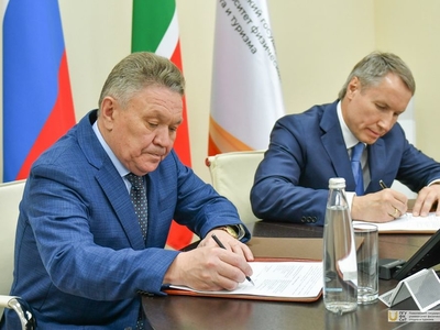 Подписание соглашения с Всероссийской федерацией армрестлинга / Фото: Павел Железняк