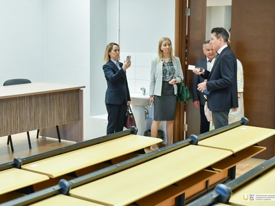 Экскурсия участников научно-практической конференции с участием представителей государств-участников СНГ, БРИКС / Фото: Павел Железняк