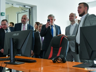 Экскурсия участников научно-практической конференции с участием представителей государств-участников СНГ, БРИКС / Фото: Павел Железняк