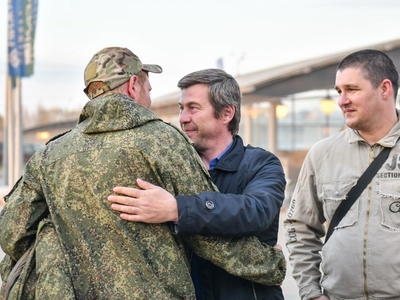 Встреча мобилизованного сотрудника университета / Фото: Павел Железняк