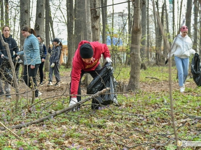 Субботник с участием ректора университета / Фото: Павел Железняк