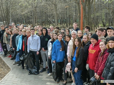 Субботник с участием ректора университета / Фото: Павел Железняк