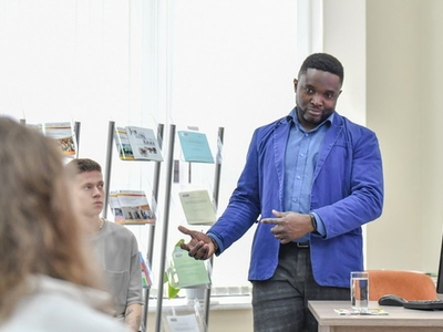 Мастер-класс от преподавателя и биолога Чарльза Эмене (Канада) / Фото: Павел Железняк