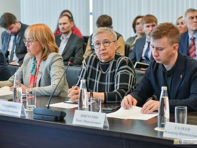 Круглый стол с Геннадием Онищенко на тему «Актуальные направления научных исследований в сфере физической культуры и спорта» / Фото: Павел Железняк