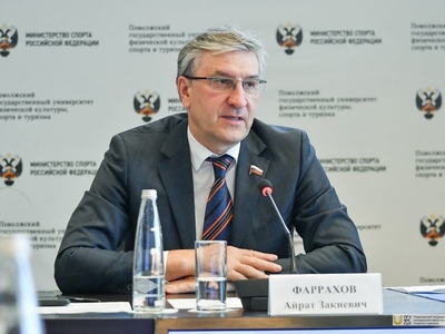 Круглый стол с Геннадием Онищенко на тему «Актуальные направления научных исследований в сфере физической культуры и спорта» / Фото: Павел Железняк