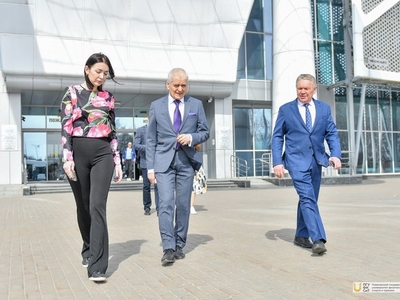 Геннадий Онищенко на объектах Поволжского университета / Фото: Павел Железняк