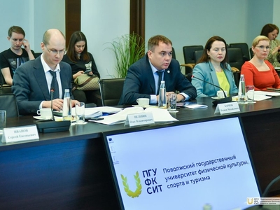 Выездное заседание Комитета Госсовета РТ по экономике, инвестициям и предпринимательству / Фото: Павел Железняк