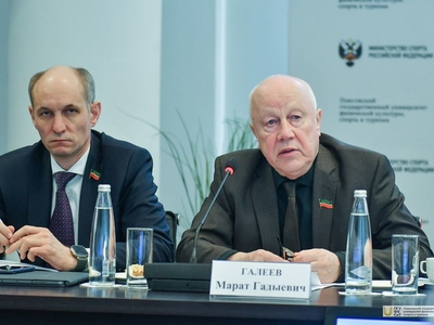 Выездное заседание Комитета Госсовета РТ по экономике, инвестициям и предпринимательству / Фото: Павел Железняк