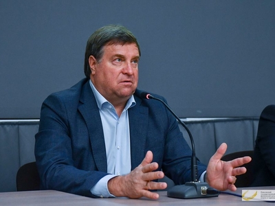 Встреча 4-кратного олимпийского чемпиона Владимира Сальникова со студентами и преподавателями \ Фото: Павел Железняк