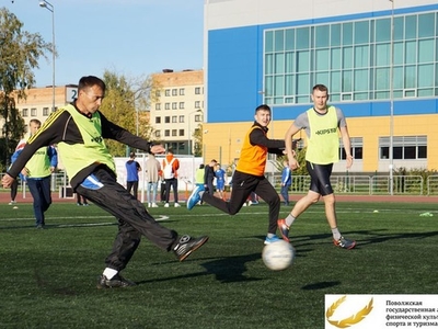 Соревнования по мини-футболу среди преподавателей и сотрудников / Фото: Евгения Осипова