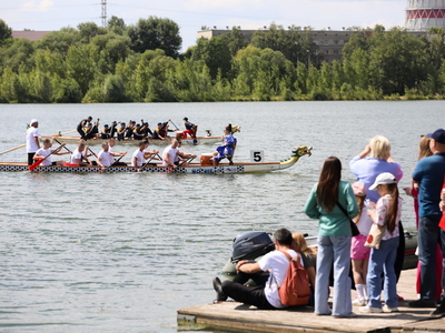 Заезд на лодках «Дракон» в рамках Кубка РТ по гребле на байдарках и каноэ