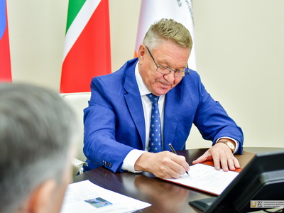 Подписание договора о сотрудничестве с Бухарским государственным университетом (Республика Узбекистан) / Фото: Павел Железняк