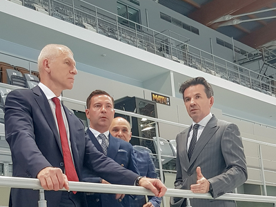 Министр спорта России Олег Матыцин во Дворце водных видов спорта