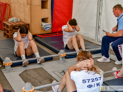 Вступительные испытания по ОФП для поступающих по программе среднего профобразования / Фото: Павел Железняк. Обработка: Дарья Карпеева