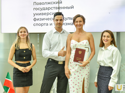 Вручение дипломов выпускникам курса переподготовки направления Фитнес-тренер / Фото: Павел Железняк