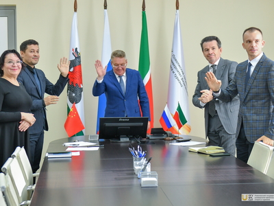 Подписание соглашения о сотрудничестве со спортивным вузом Китая / Фото: Павел Железняк