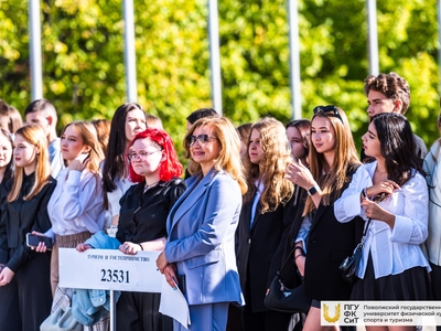 День знаний в колледже Поволжского университета / Фото: Дарья Карпеева, Вячеслав Сатонин