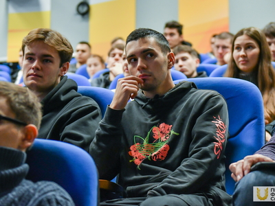 Показ фильма «Всё ещё молоды. 35/7». Встреча с главными героями Махмутом Шакировым и Владимиром Былкиным / Павел Железняк