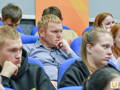 Показ фильма «Всё ещё молоды. 35/7». Встреча с главными героями Махмутом Шакировым и Владимиром Былкиным / Павел Железняк