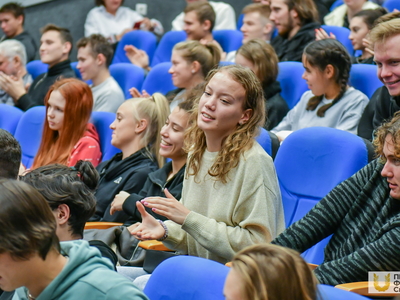 Показ фильма «Всё ещё молоды. 35/7». Встреча с главными героями Махмутом Шакировым и Владимиром Былкиным / Павел Железняк