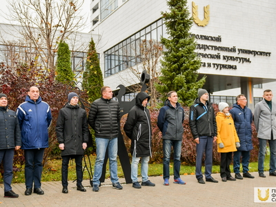 Поднятие флагов. Институт спорта / Павел Железняк
