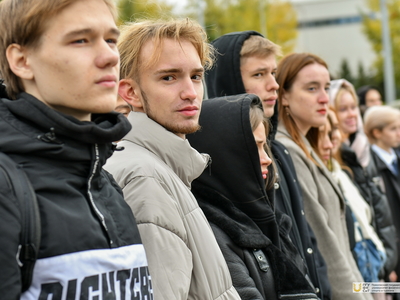 Поднятие флагов. МИГМиТ 09.10.2023г. / Павел Железняк