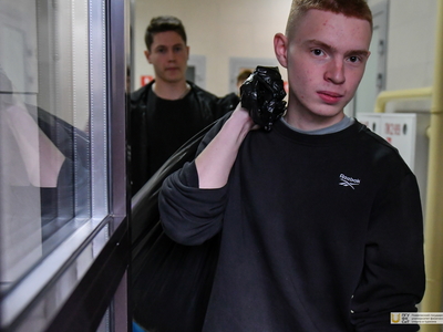 Отправка гуманитарной помощи Луганской и Донецкой Республикам / Павел Железняк