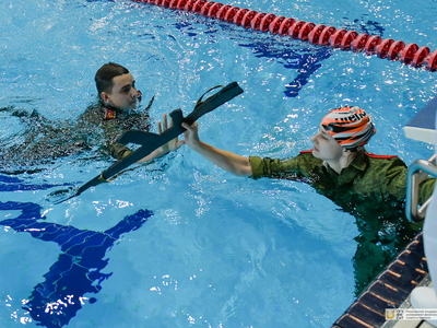 Новая Зарница. Прикладная плавательная эстафета / Павел Железняк