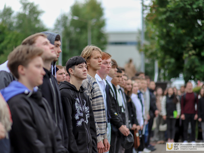 Поднятие флагов (11.09.23) / Дарья Карпеева