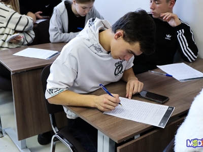 «Tатарча диктант» Всемирная образовательная акция / Марк Лозбенёв