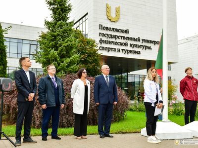 Поднятие флагов. 02.10.2023г. / Фото: Павел Железняк